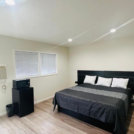 Holly Park Motel Near Lax Lennox ภายนอก รูปภาพ